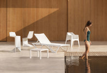 Lade das Bild in den Galerie-Viewer, VOXEL Design Barhocker Stool Indoor & Outdoor