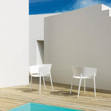 Lade das Bild in den Galerie-Viewer, Moderne Terrassenstühle und Sessel Vondom Africa Weisse Stühle Outdoor. Exklusive Terrassenmöbel Sitzmöbel, Armlehnstuhl Outdoor