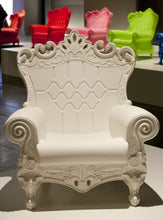 Lade das Bild in den Galerie-Viewer, Barock Sessel Kunststoff für Indoor und Barockmöbel Outdoor