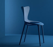 Lade das Bild in den Galerie-Viewer, Love Chair Sessel
