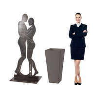 Lade das Bild in den Galerie-Viewer, bodenvase außenbereich grau mit skulptur skydesign