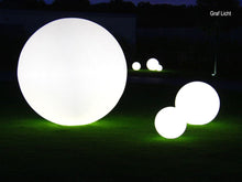 Lade das Bild in den Galerie-Viewer, Leuchtkugeln Garten Kugeln mit Licht