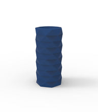 Lade das Bild in den Galerie-Viewer, Ausgefallene Bodenvasen Maurizius zum Verlieben