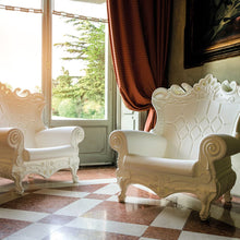 Lade das Bild in den Galerie-Viewer, Barock Sessel Kunststoff für Indoor und Barockmöbel Outdoor